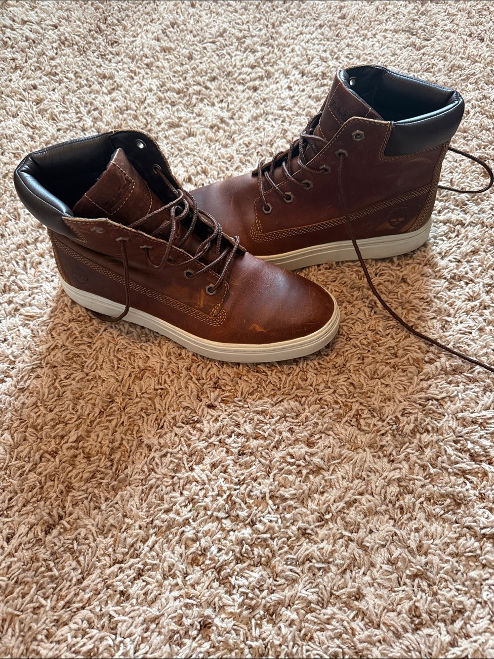 Timberland Brown Leather Lace-Up Men's Boots with White Sole